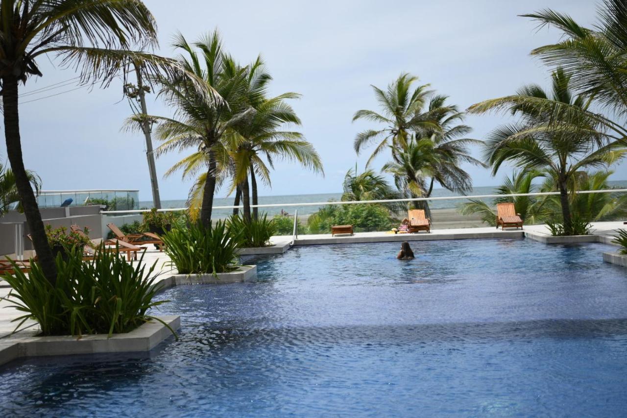 Hermoso Apartamento: Beachfront Comfort with Direct Access Cartagena Exterior photo