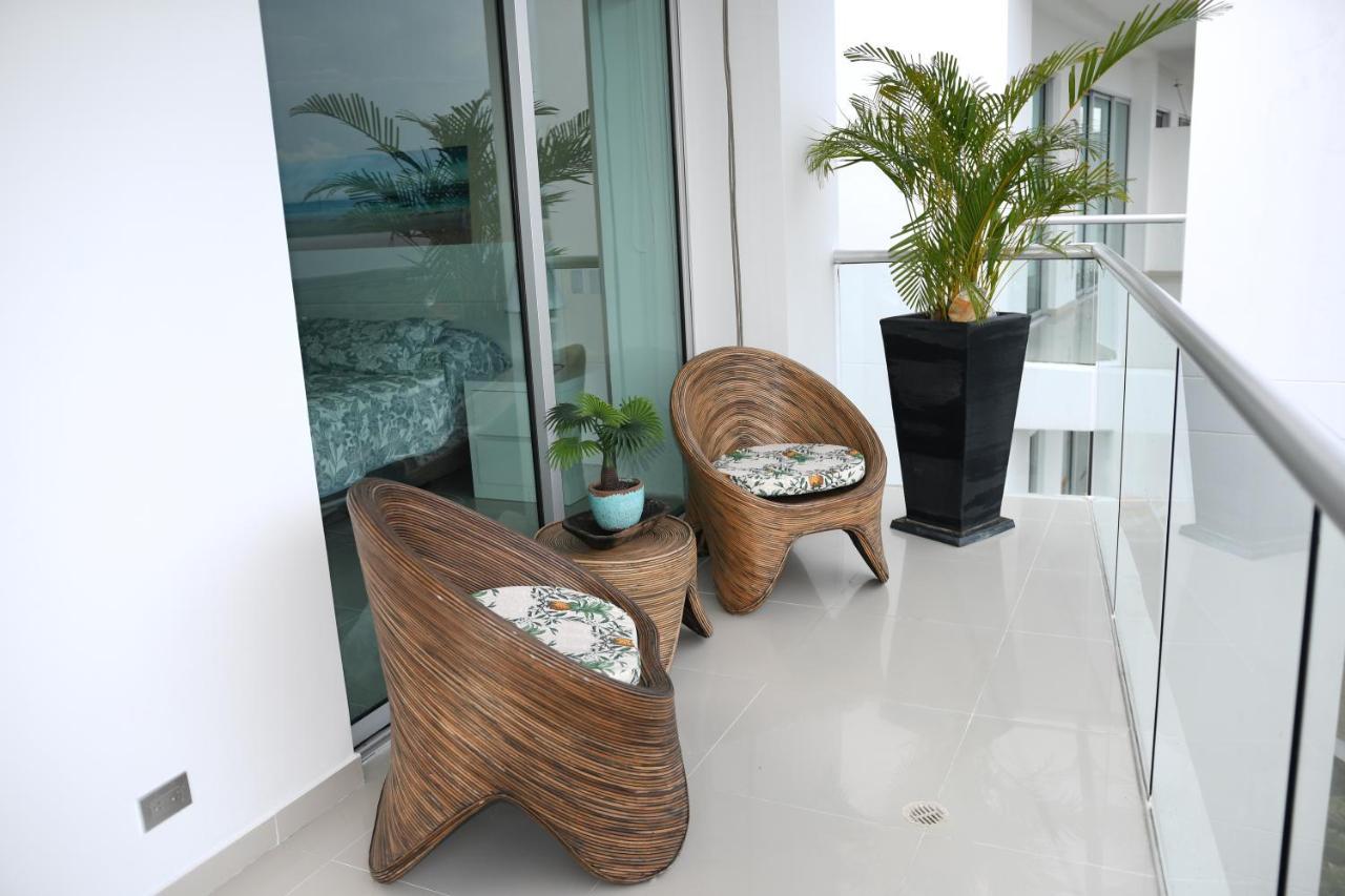 Hermoso Apartamento: Beachfront Comfort with Direct Access Cartagena Exterior photo