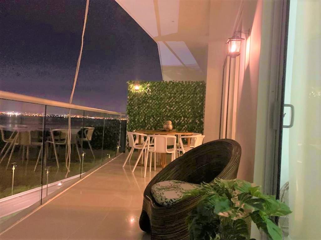 Hermoso Apartamento: Beachfront Comfort with Direct Access Cartagena Exterior photo