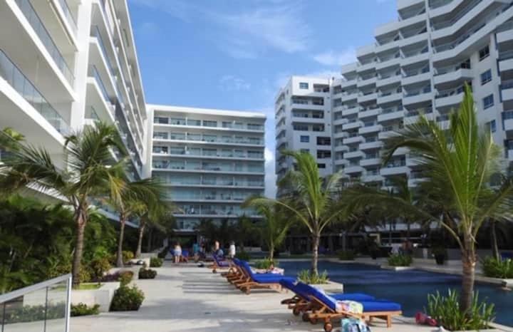 Hermoso Apartamento: Beachfront Comfort with Direct Access Cartagena Exterior photo