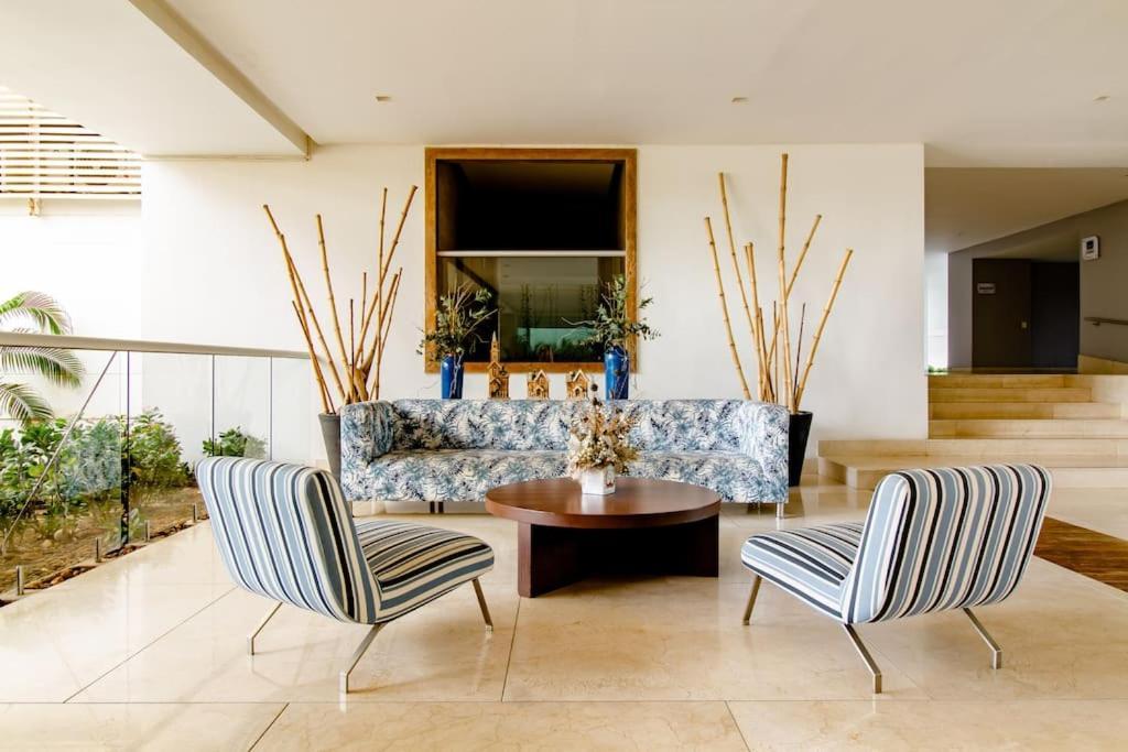 Hermoso Apartamento: Beachfront Comfort with Direct Access Cartagena Exterior photo